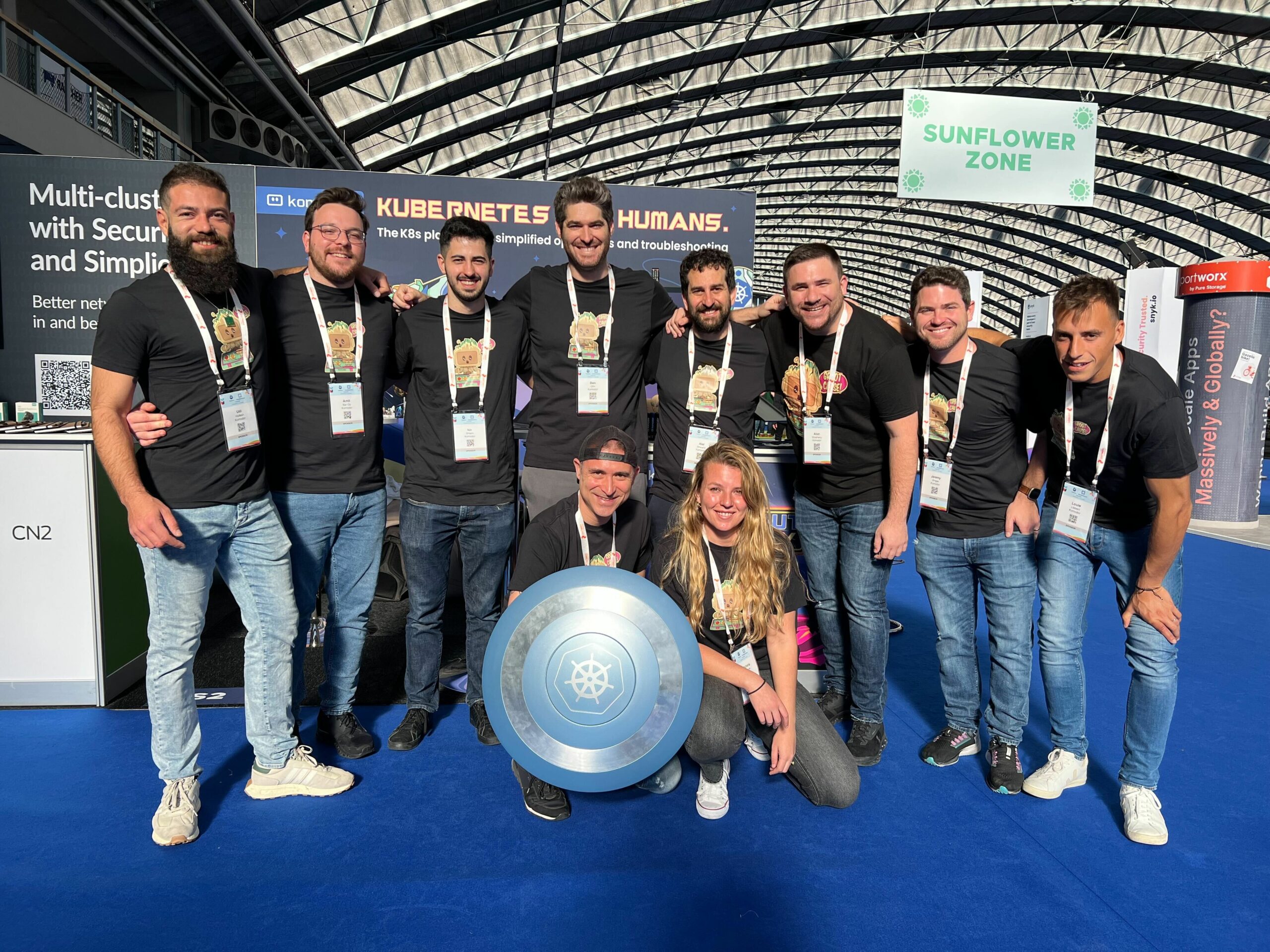 komodor-kubecon-amsterdam-team